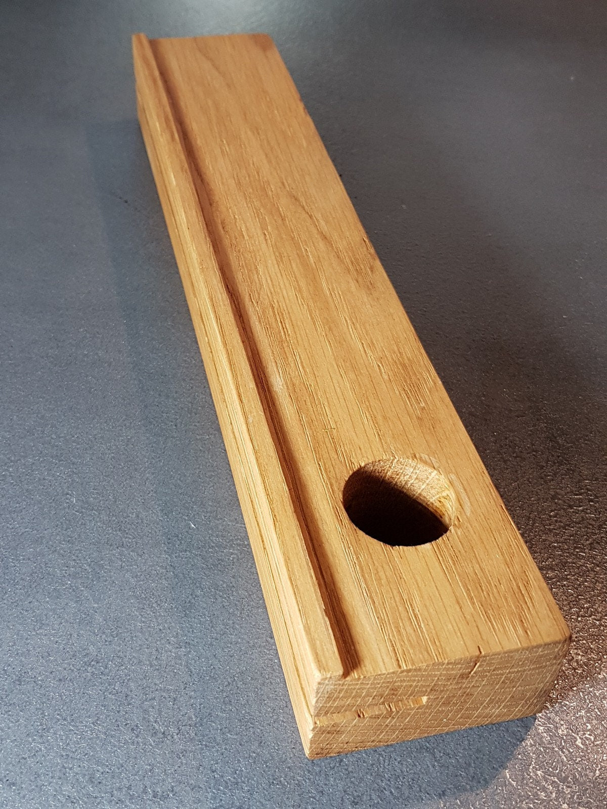 Schlüsselleiste mit Blumenvase aus Holz mit Magnet und mit Ablagefläche für mehr Ordnung - Schlüsselbrett I Schlüsselboard I Schlüsselhalter