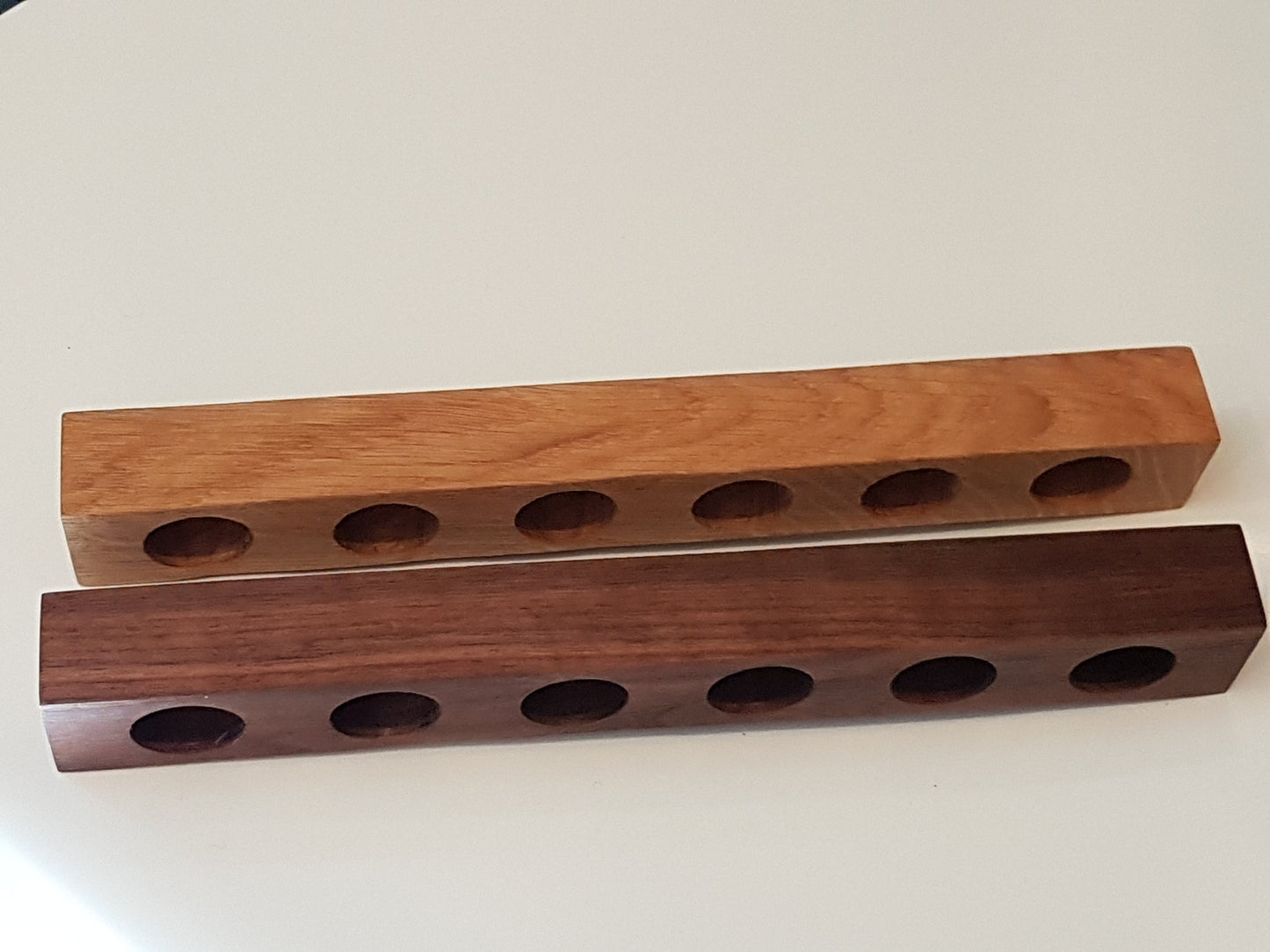 Gewürzregal für die Wand aus Holz mit Reagenzgläsern I Gewürzablage I Gewürzboard