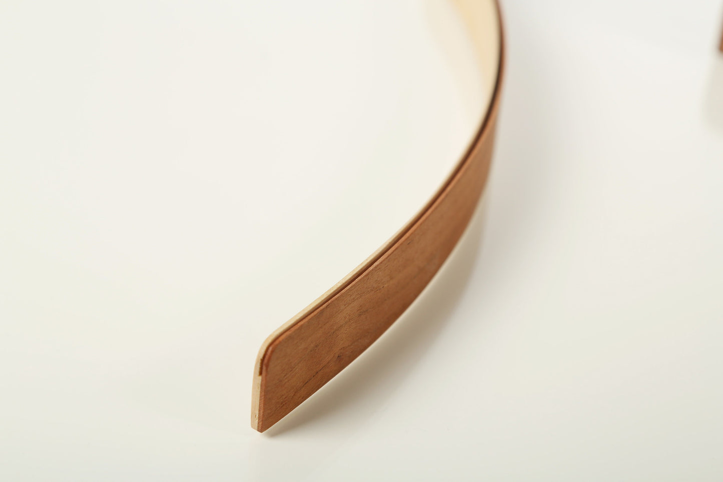 Eleganter Bilderhalter aus Holz | Fotoständer & Bilderrahmen | Handgemacht | Nussbaum und Kirsche | Geschenkidee | Versand 24h