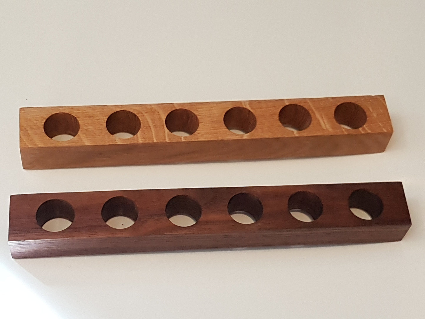 Gewürzregal für die Wand aus Holz mit Reagenzgläsern I Gewürzablage I Gewürzboard