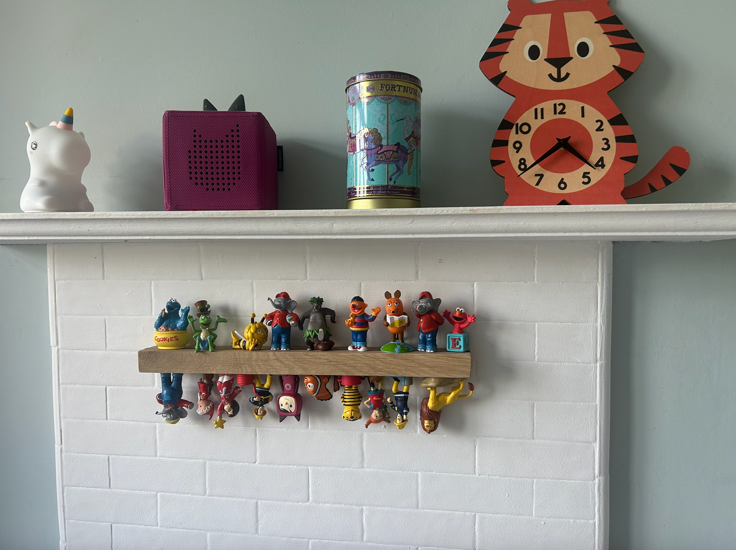 Tonie Regal Eiche magnetisch – Toniebox Regal - Zubehör – Wandhalterung Kinderzimmer – Tonie Figuren Aufbewahrung