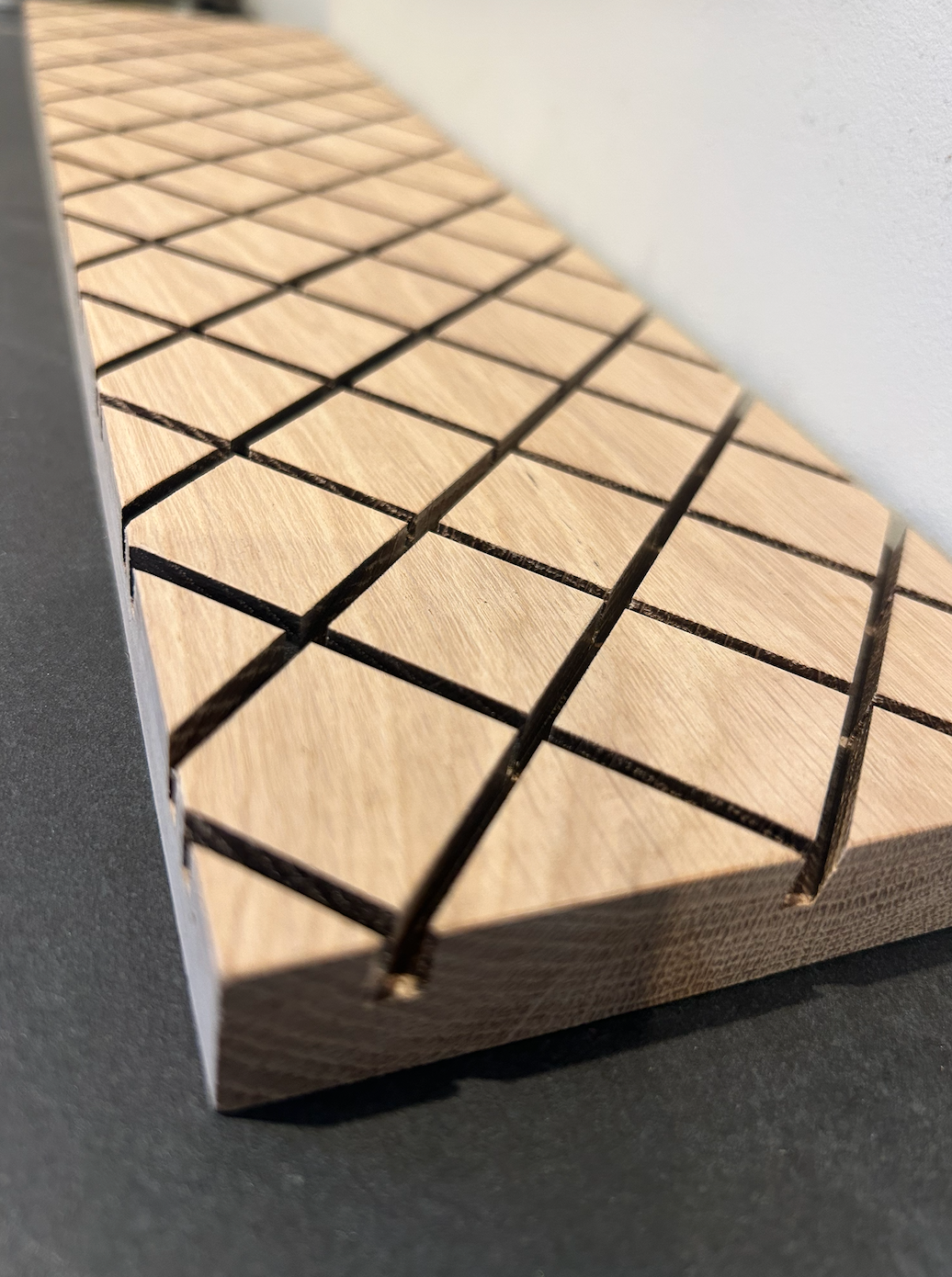 Bilderleiste Holz Eiche – Fotoleiste & Bilderhalter | Handgemachte Fotoschiene | Massivholz Deko | Geschenkidee Wanddeko