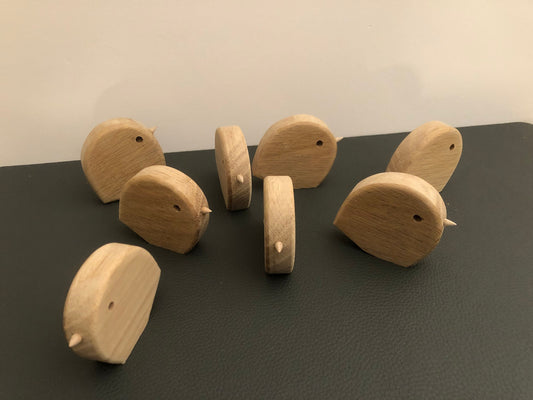 Handgemachter Holzvogel – Dekofigur aus Eiche | Geschenkidee Holzdeko, Wohnaccessoire, Handmade Deko