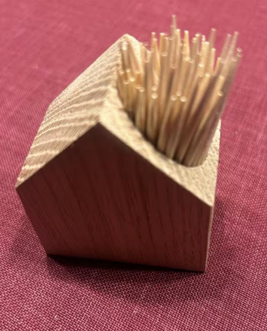 Zahnstocherhalter aus Eiche in Hausform – handgefertigt, massiv Holz, dekorativ für Küche & Tisch