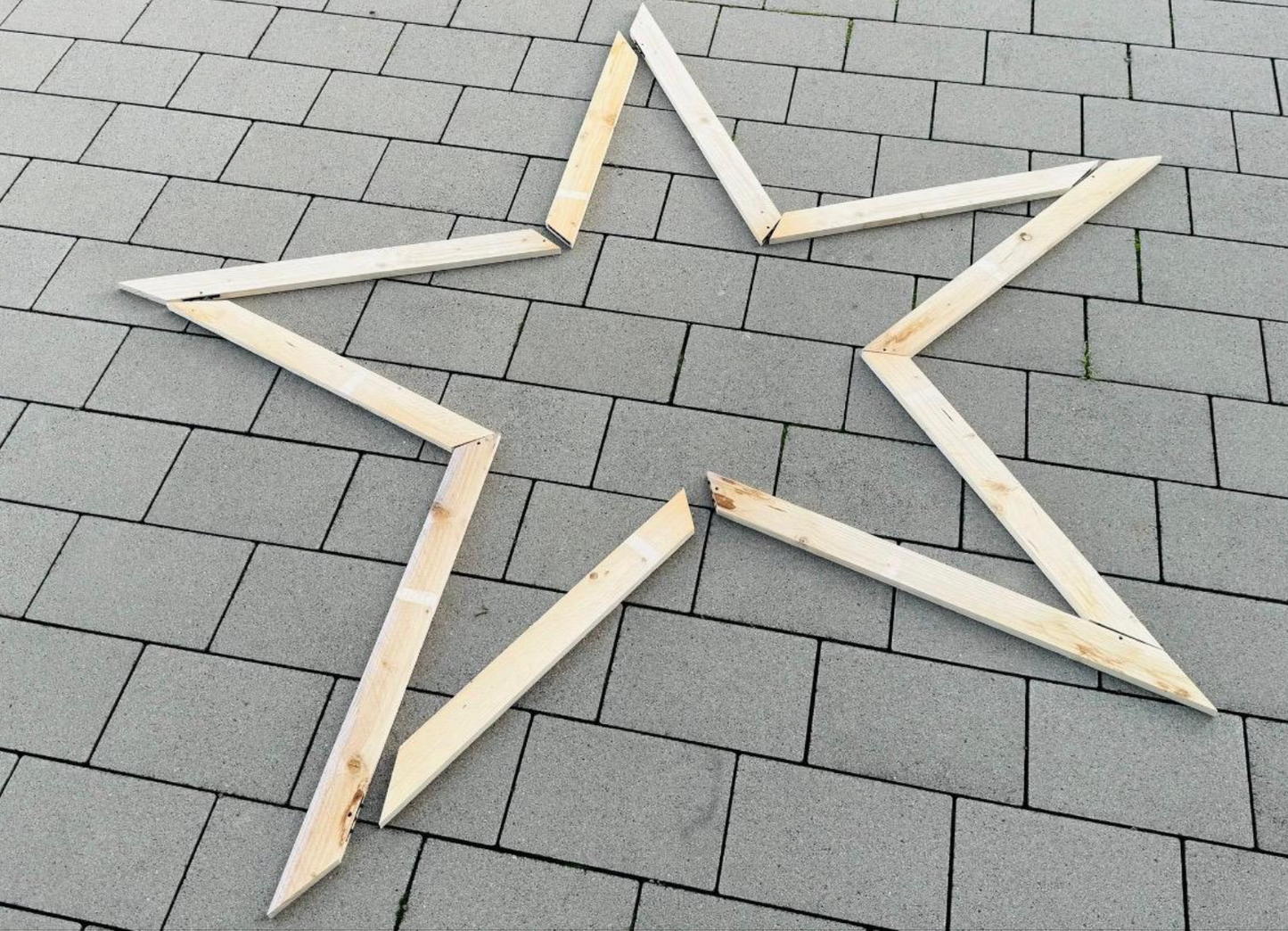 XXL Holz Weihnachtsstern 1,9 m | Große Weihnachtsdeko außen | LED Stern aus Fichte | Handgemacht in Deutschland | Outdoor Weihnachtsstern