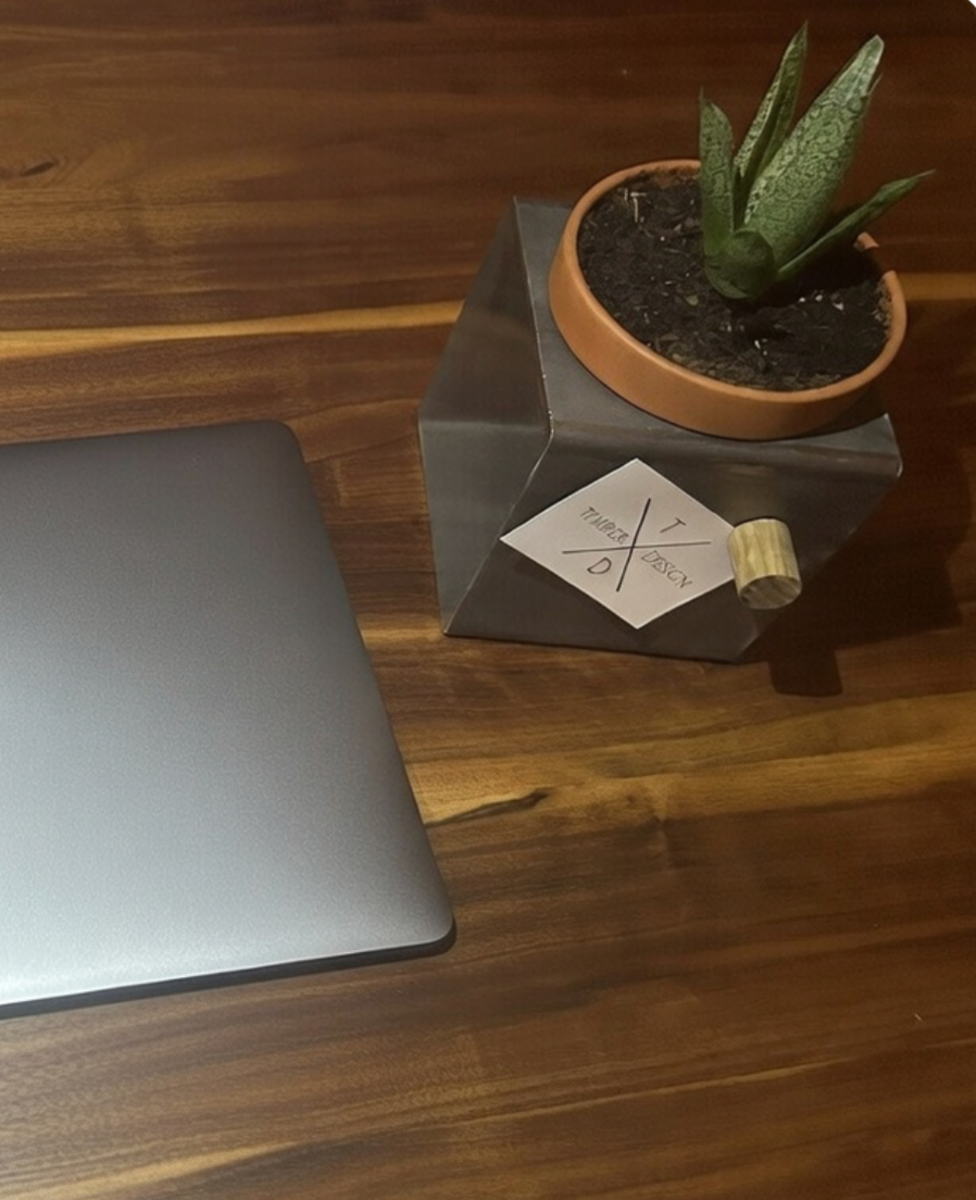 Handgefertigte Metall-Blumentopfhalter mit 3 Töpfen | 3 Größen | Industrial Design Deko für Sukkulenten & Zimmerpflanzen