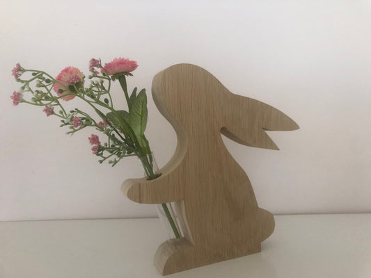 Dekorativer Osterhase aus massiver Eiche mit Vase | Handarbeit Holzfigur Ostern | Geschenk Frühling Wohndeko Natur