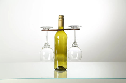 Handgefertigter Weinglashalter aus Nussbaum – Weinglas, Weinbutler, Tischdeko, Geschenkidee, Holz, Elegant & Praktisch