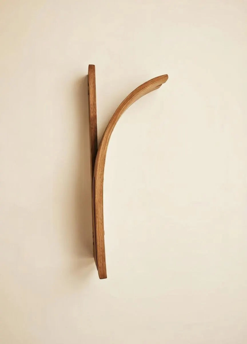 "Handcrafted Walnut Light Bulb Holder – Curved Wood Design, Wall Lamp without Electronics, Timeless &amp; Minimalist"