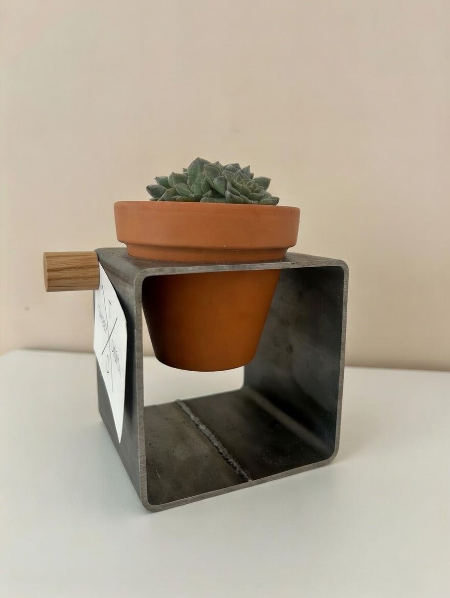 Handgefertigte Metall-Blumentopfhalter mit 3 Töpfen | 3 Größen | Industrial Design Deko für Sukkulenten & Zimmerpflanzen