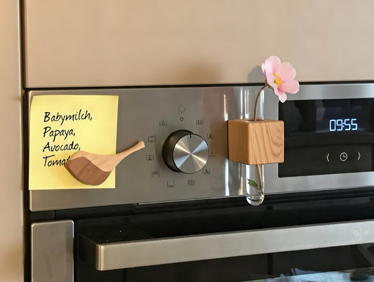 Original and practical magnetic bird in a subtle and timeless design