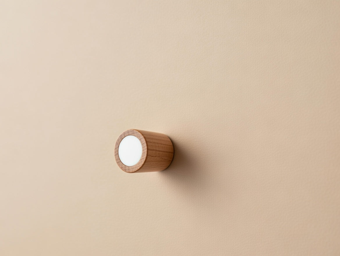 Handgemachte Magnete aus Eiche – Starke Holzmagnete mit Neodym | Kühlschrankmagnet |Büro | Holz | Design Magnet | Geschenkidee