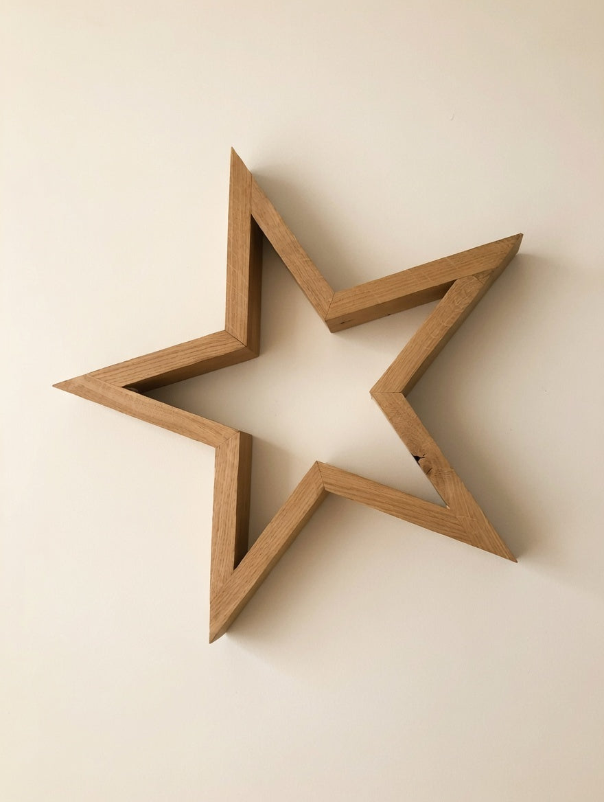 Dekorativer Holzstern aus Massivholz mit abnehmbarer LED Lichterkette im dezenten und zeitlosen Design aus Eiche | Weihnachtsdeko| Stern | Weihnachtsstern